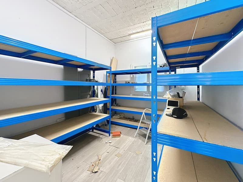 Bâtiment industriel en zone d'activités artisanales à Neyruz (9)