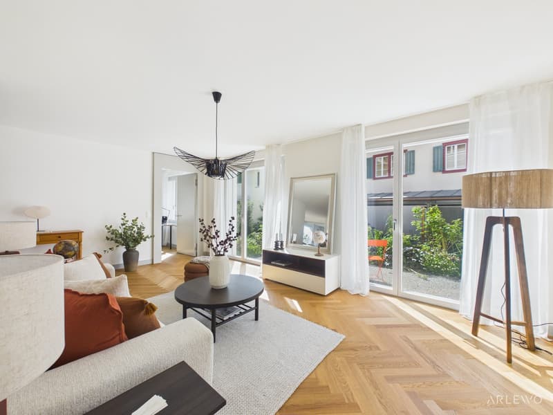 Der Dorfplatz erwacht! (5)
