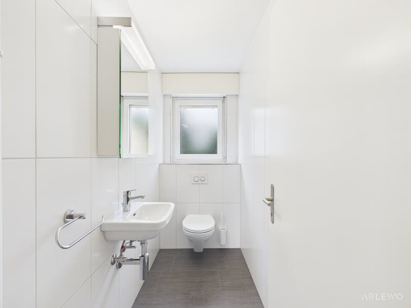 Helle 4.5-Zimmer-Wohnung mit Balkon und Garage in Emmen (7)