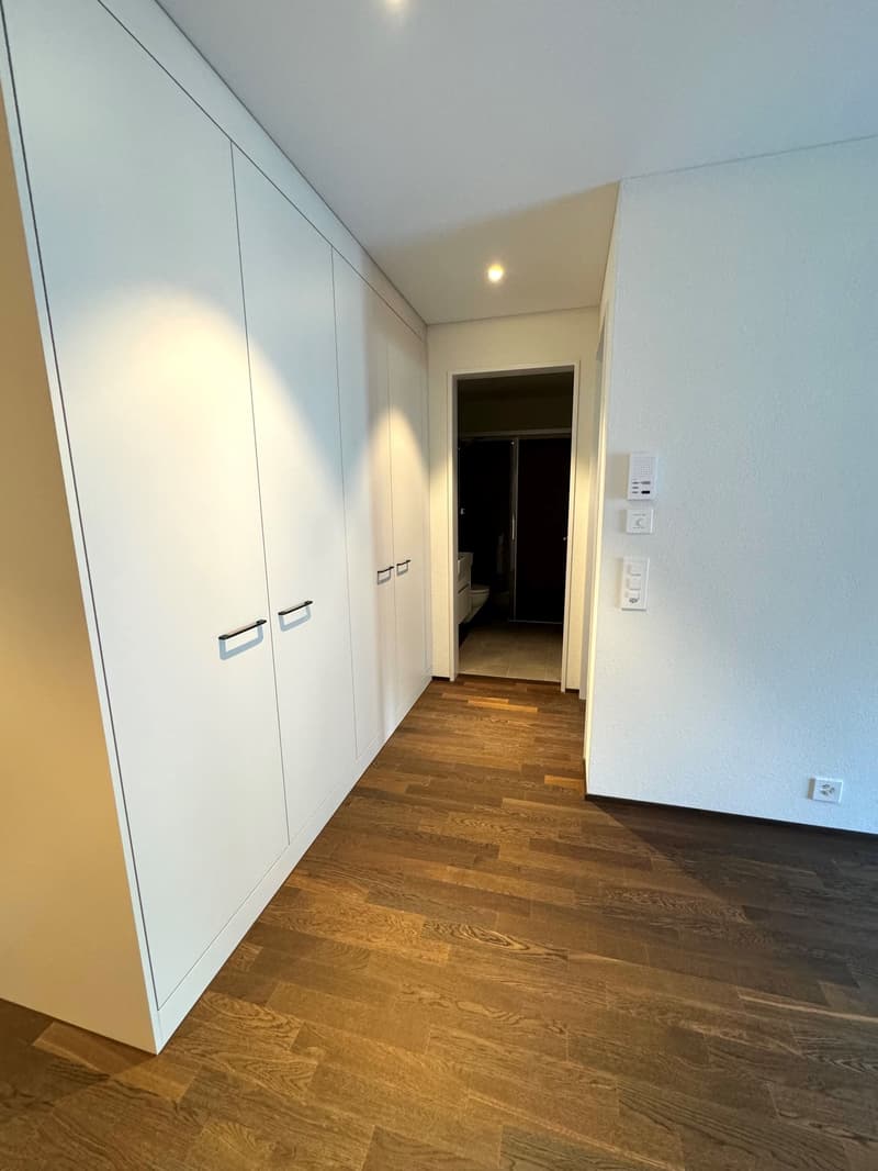 Korridor mit Einbauschränken