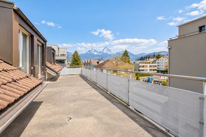 Grosszügige 7.5-Zimmer-Maisonette-Wohnung in Seenähe (8)