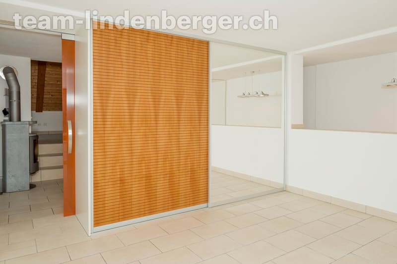 Schlafzimmer mit Einbauschrank