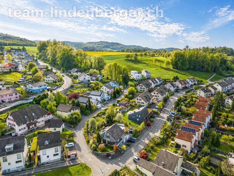 Luftaufnahme mit Umgebung