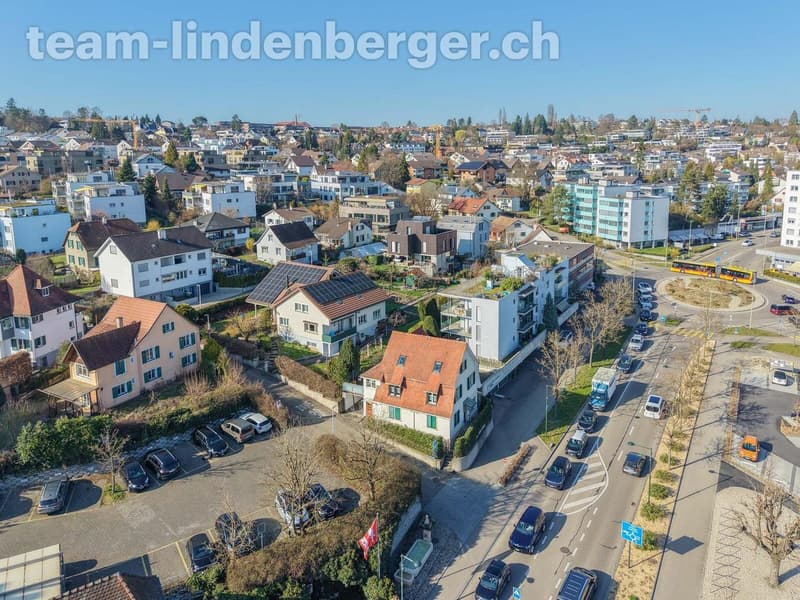 Luftaufnahme mit Umgebung