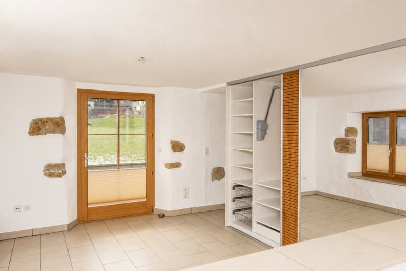 3½ Zi.-Maisonettewohnung im EG und 1.OG mit Balkon inkl. Garage und Aussenparkplatz (7)