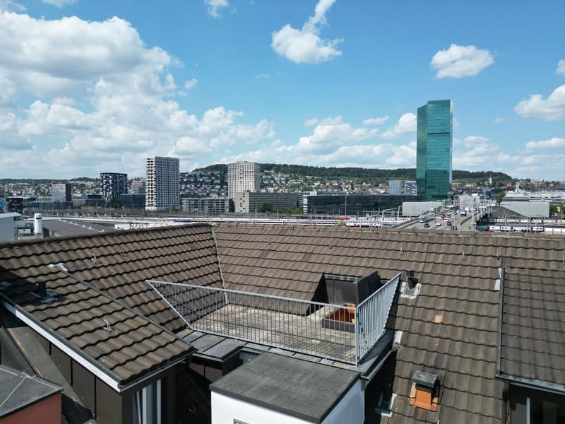 3 Zimmer-Dachwohnung mit Dachterrasse - an zentraler Lage (6)