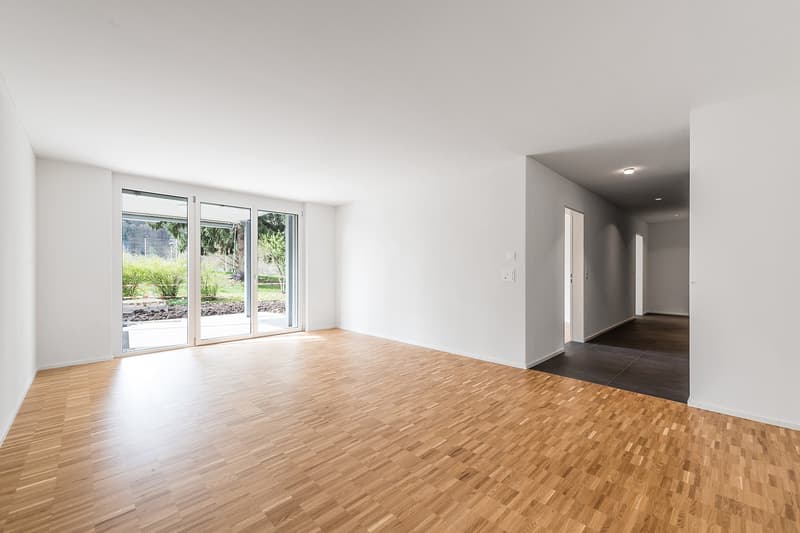 Moderne 4.5-Zimmer-Erdgeschosswohnung Erstklassiger Wohnkomfort (5)