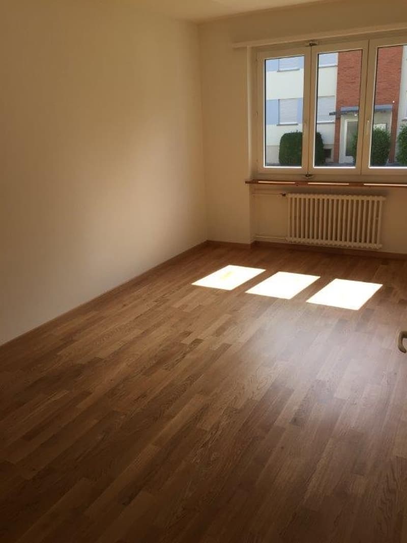 Attraktive 3-Zimmer-Wohnung an guter Lage in Horgen (4)