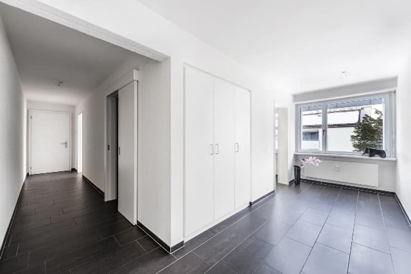 Eingangsbereich / Esszimmer
