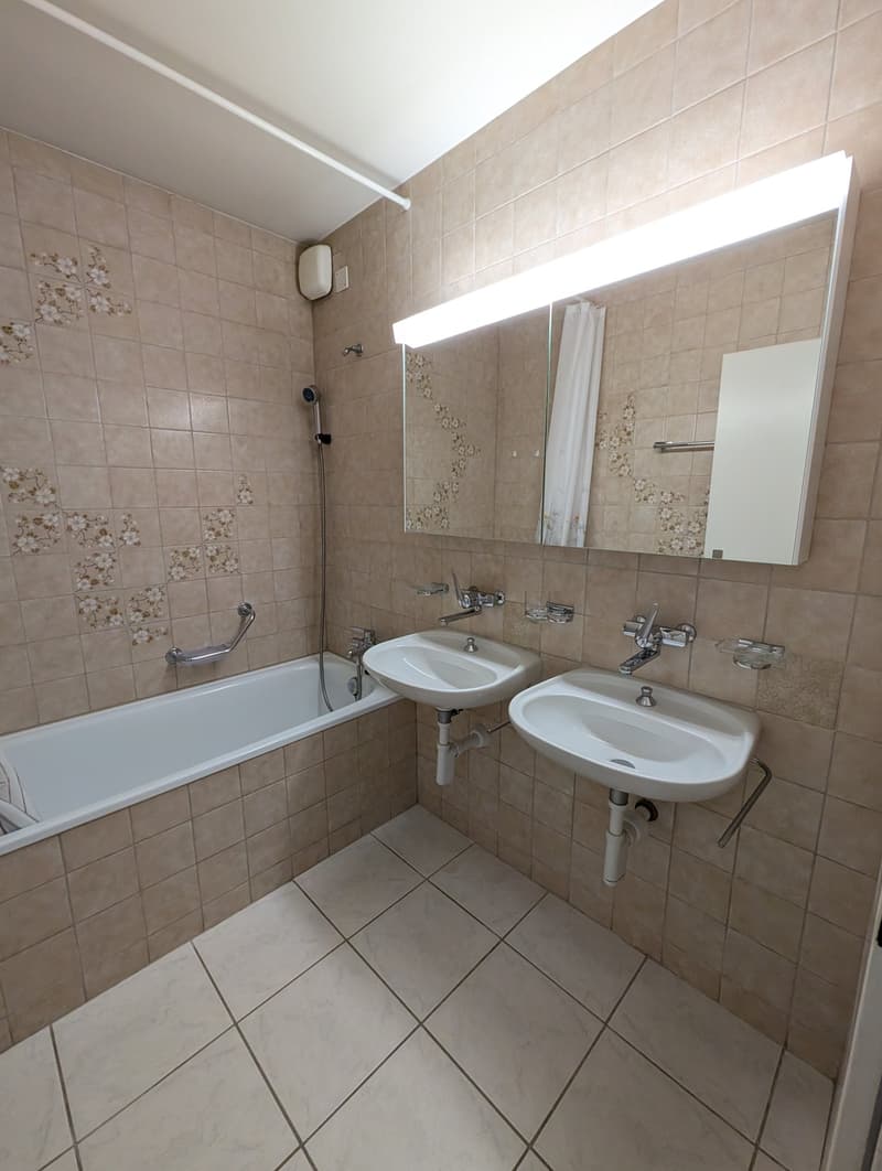 Grosszügige 4.5-Zimmerwohnung (105 m2) im alten Dorfkern von Münchenstein (9)