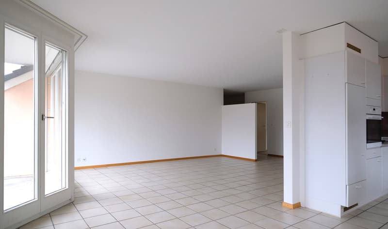 Grosszügige 3,5-Zimmer-Wohnung mit Balkon und direktem Zugang zu Gartensitzplatz (8)