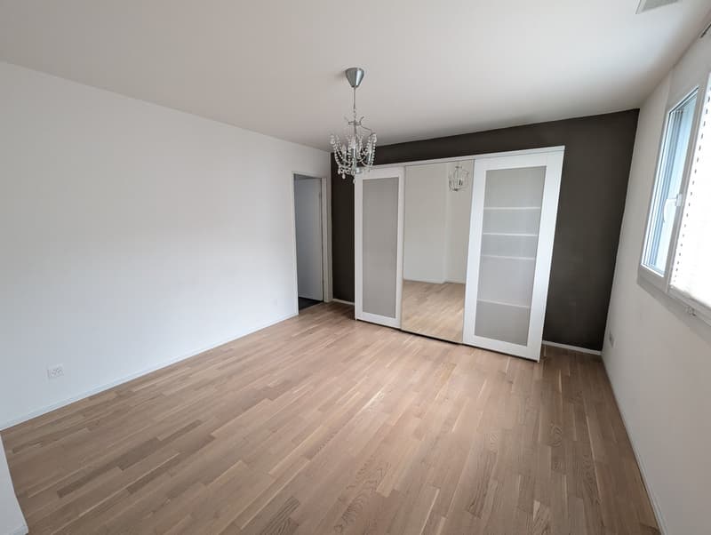 Modernes 5.5-Zimmer-Einfamilienhaus mit Minergie-Standard in Arisdorf (9)