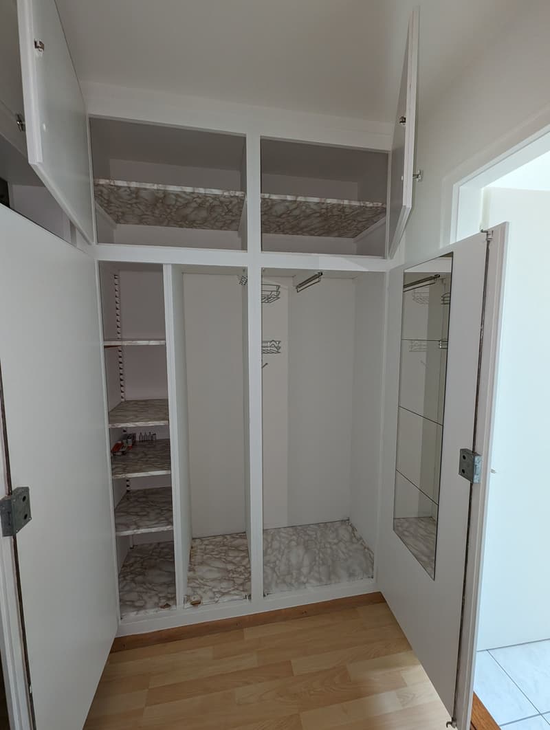Schöne 4-Zimmer-Wohnung mit 2 Balkonen in Arlesheim (7)