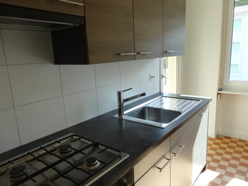 Helle 3,5-Zi'Wohnung mit Charme an zentraler sowie ruhiger Lage (5)