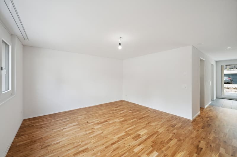 Moderne 2.5-Zimmer-Garten-Wohnung mit Sitzplatz (8)