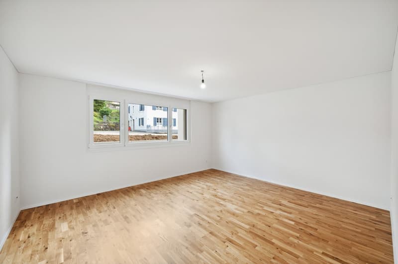 Moderne 2.5-Zimmer-Garten-Wohnung mit Sitzplatz (7)