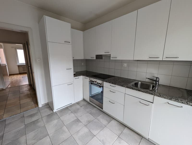 3-Zimmer Dach-Whg an ruhiger Wohnlage im Grünen in Riehen (3)