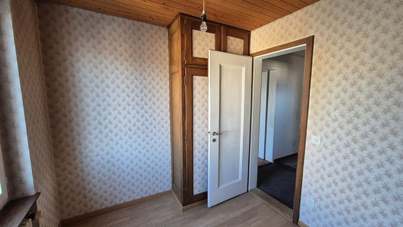 Charming single-family house with great garden and lots of potential (18)