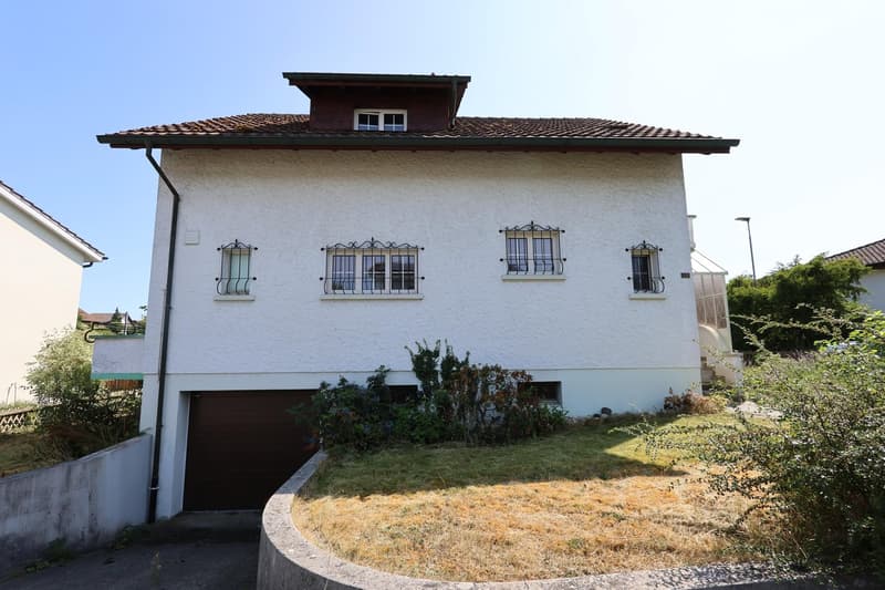 Einfamilienhaus mit Garten – viel Potenzial für Ihre Ideen (2)