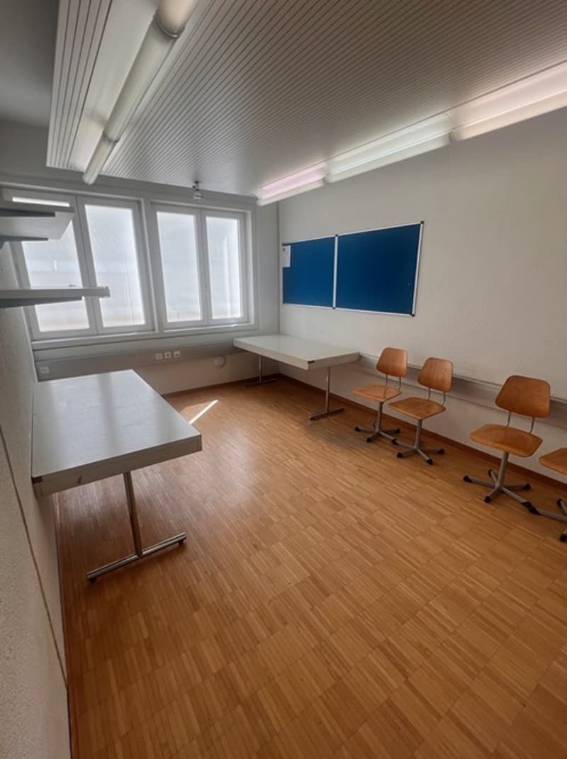 Gewerberäumlichkeiten im Herzen von Niederlenz (7)
