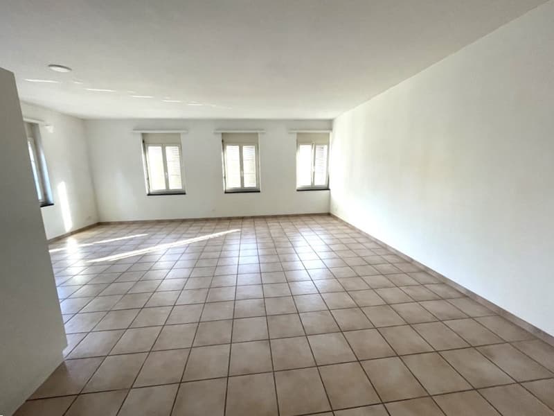 Grosszügige EG Wohnung im steuergünstigen Staufen / 1. Monat gratis Wohnung (2)