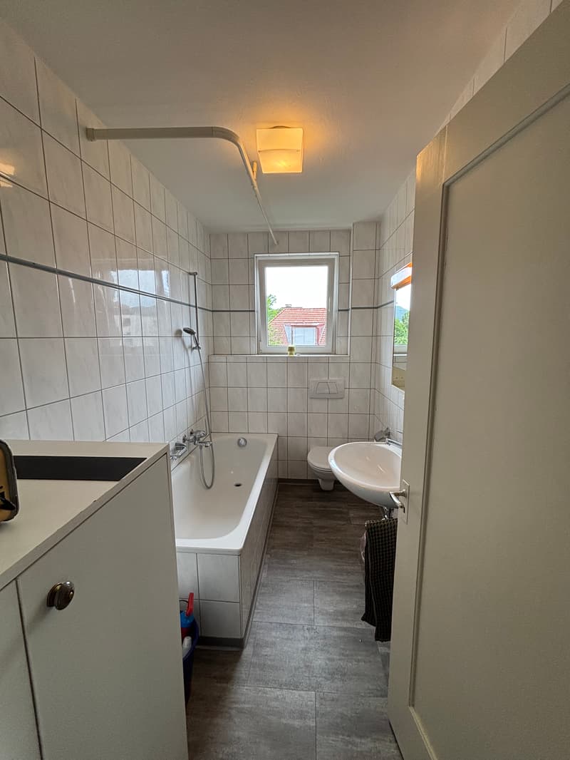 Einzigartige 3-Zimmer Altbauwohnung (6)