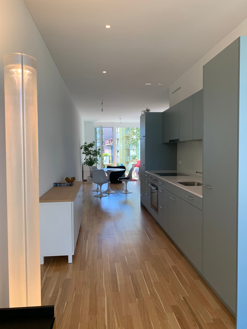 Zentrale 2.5 Zimmerwohnung in urbaner Umgebung (7)