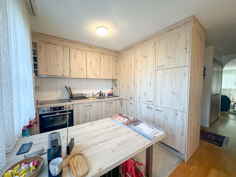 Helle und sanierte 3.5-Zimmerwohnung mit Balkon und Garagenbox (im Baurecht) (5)