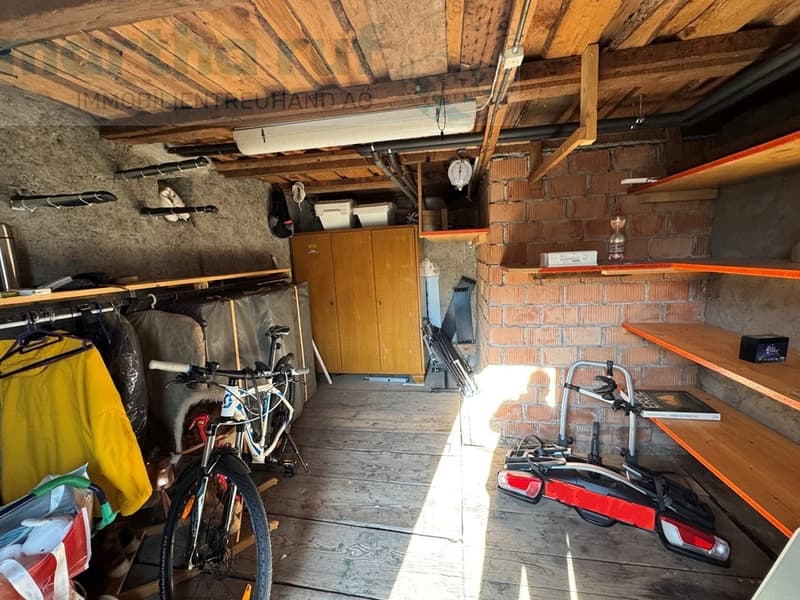 Keller angrenzend an ausgebautes Zimmer im EG