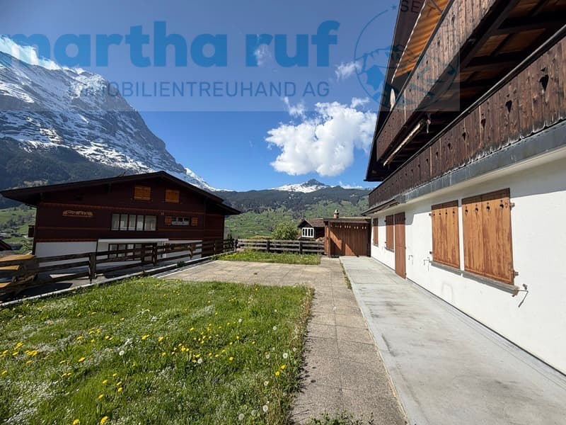 3-FAM. HAUS AN GRINDELWALDS SONNENSEITE FERIENOBJEKT OHNE ZWEITWOHNUNGSBESCHRÄNKUNG (6)