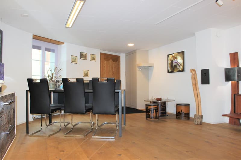 Hochwertig ausgebaute Büro-/Praxisräumlichkeit in der Altstadt! (4)