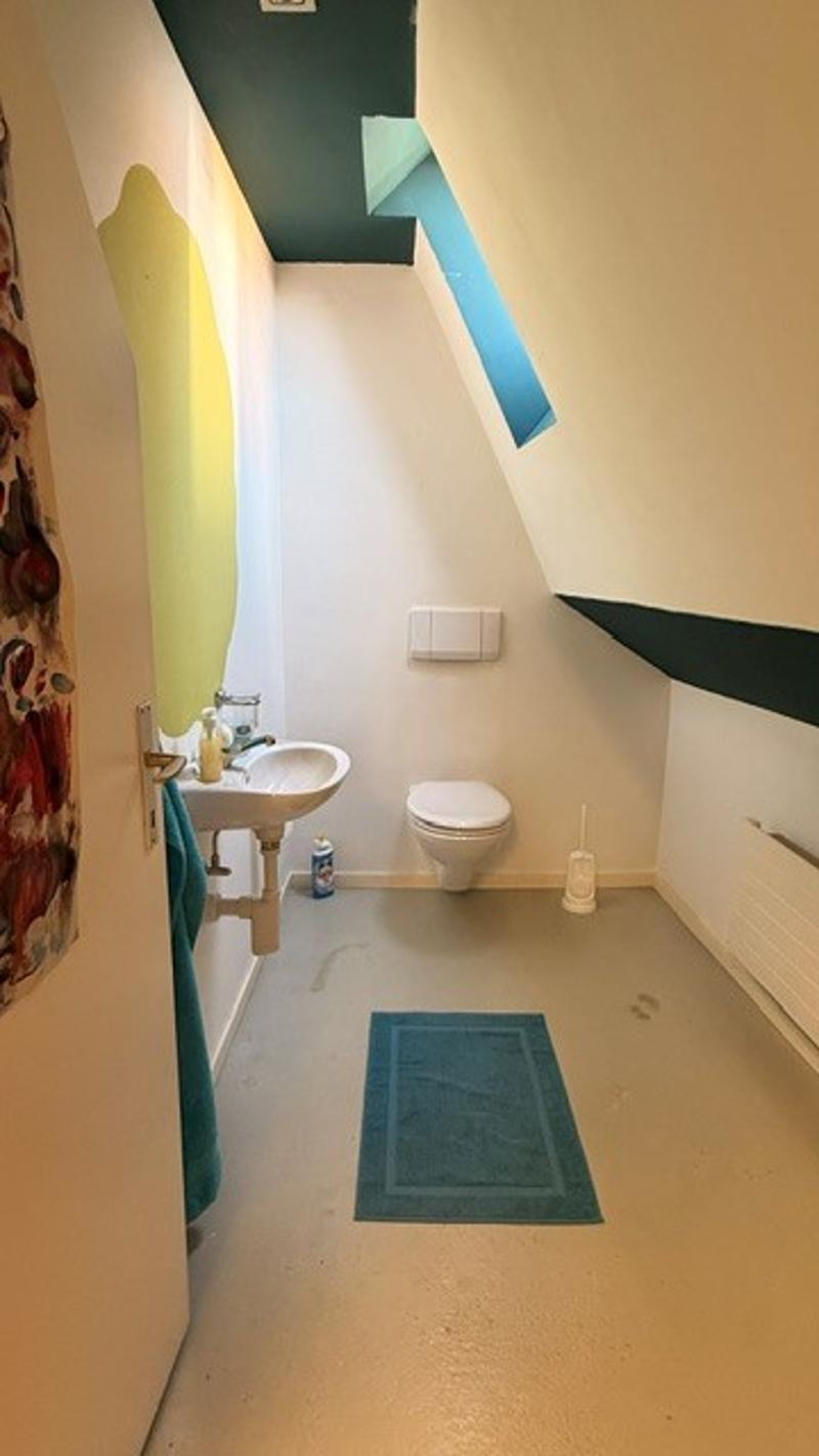Atelier/Hobbyraum im Dachgeschoss eines Mehrfamilienhauses zu vermieten (6)