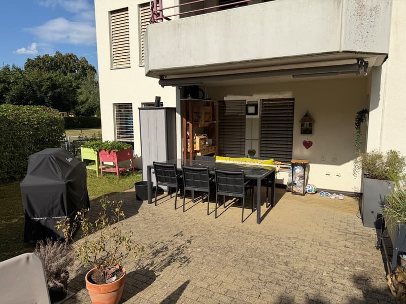 Familienfreundliche 5.5-Zimmer-Wohnung mit Gartenterrasse in Zuchwil (2)