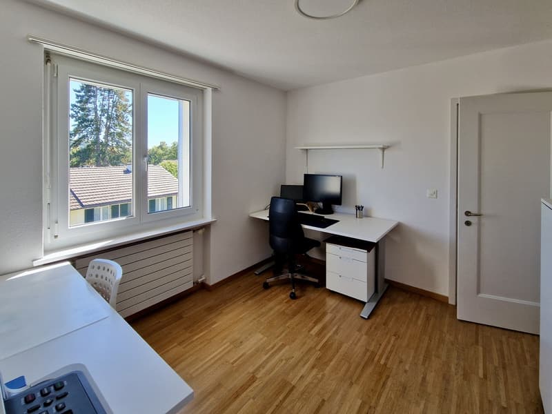 Helle 3.5-Zimmerwohnung am Stadtrand (4)