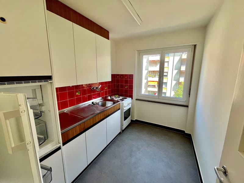 Helle und preiswerte 3-Zimmerwohnung am Stadtrand (2)