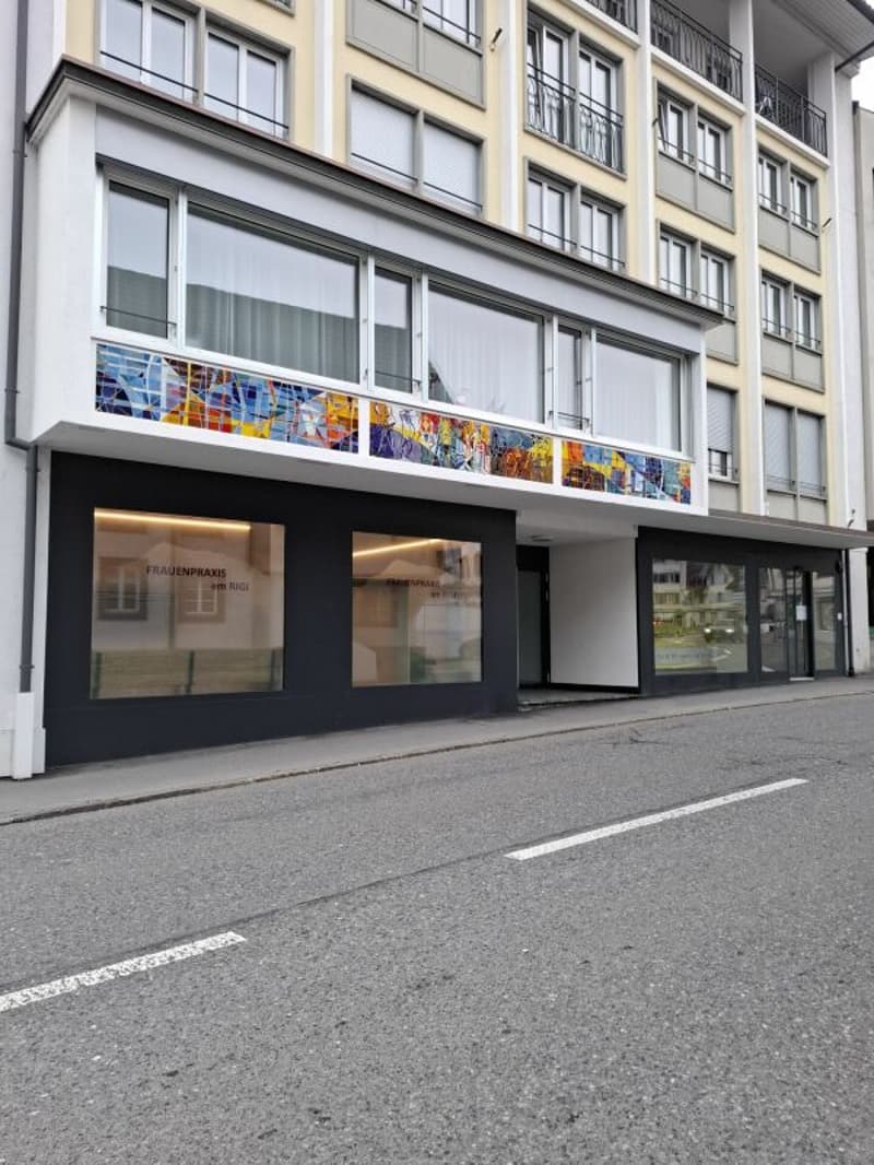 Espace Commercial/Boutique au Cœur de Küssnacht (2)