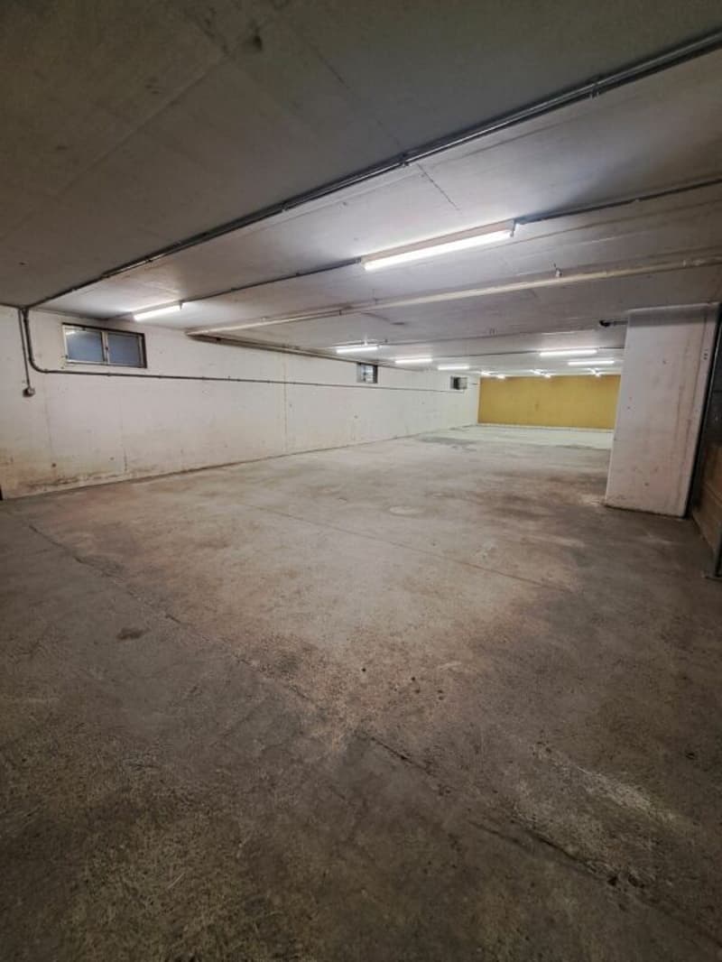 Storage space approx. 167 m² (3)
