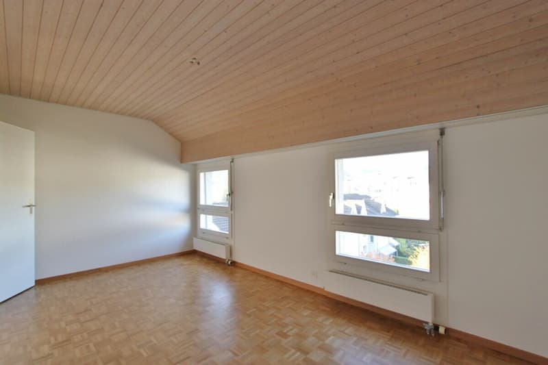 2.5-Zimmerwohnung im Zentrum mit Cheminée (2)