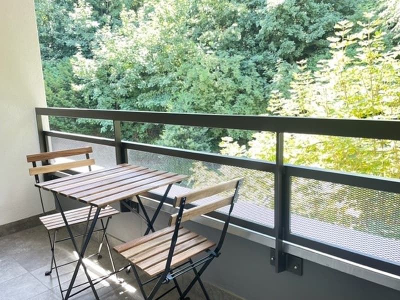 GUN104A balcony