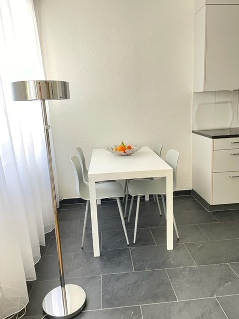 GUN104A kitchen