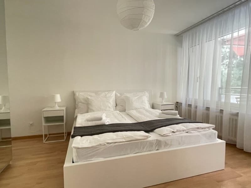 GUN104A bedroom