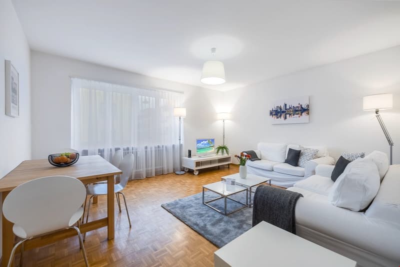 THA80D livingroom