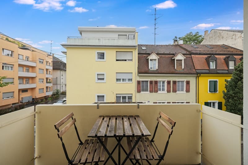 THA802D balcony