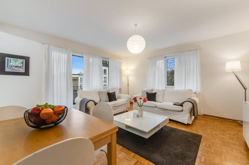 SCH302D livingroom