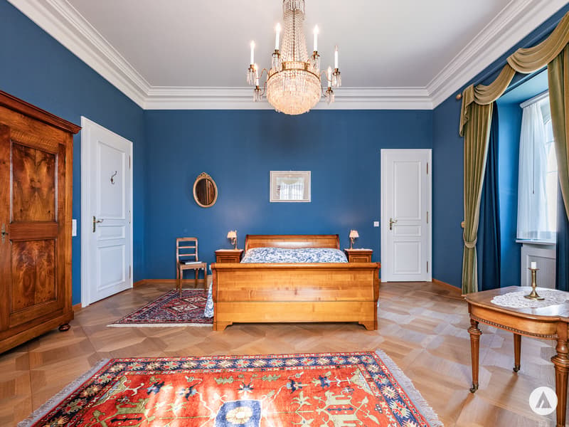 Königlich leben: Landhausvilla mit Bauparzelle (11)