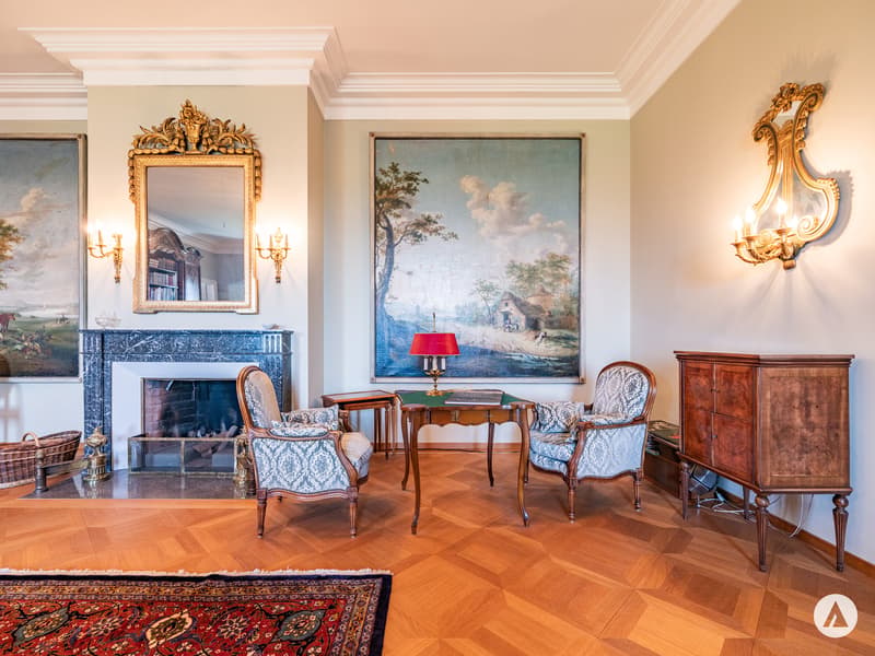 Königlich leben: Landhausvilla mit Bauparzelle (8)