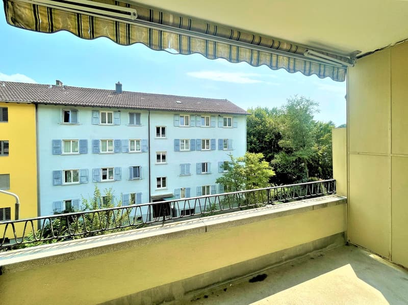 B8, Objekt 7, Balkon
