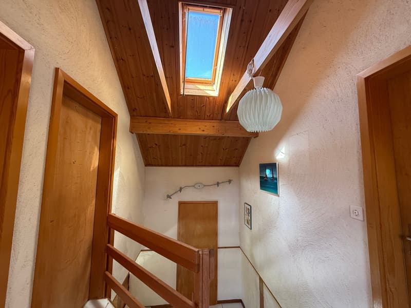 Holzverkleideter Flur