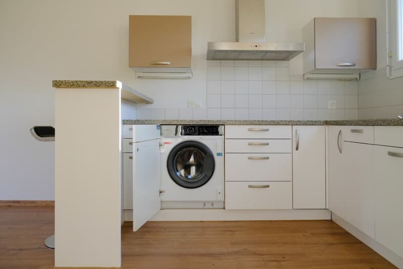 Charmante 2.5-Zimmer-Wohnung mit Aussicht ins Grüne in Aesch BL (6)