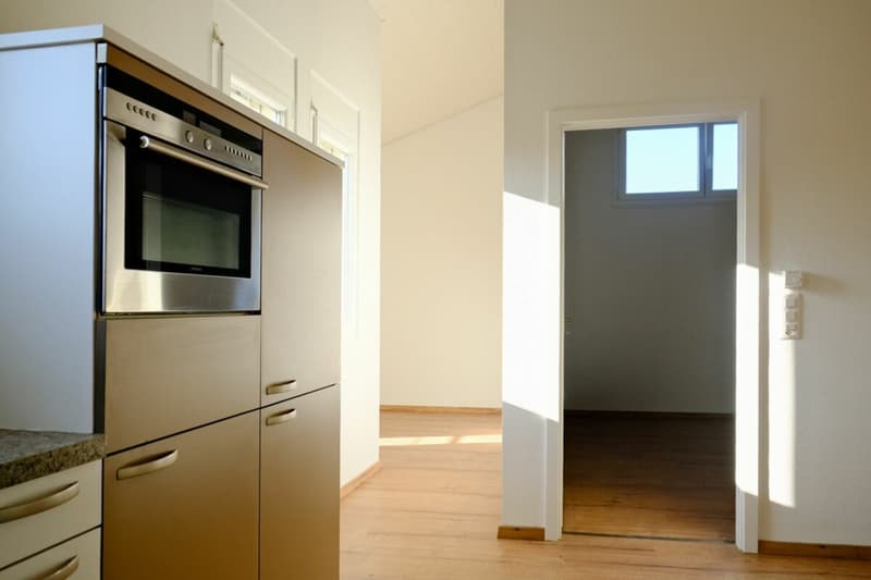 Charmante 2.5-Zimmer-Wohnung mit Aussicht ins Grüne in Aesch BL (1)